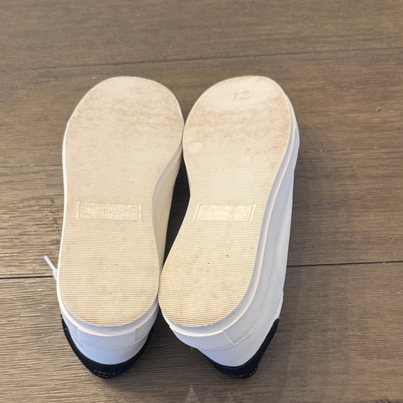 Kurt Geiger White Sneakers with Black Detail. Worn only a couple of times. - Picture 5 of 7